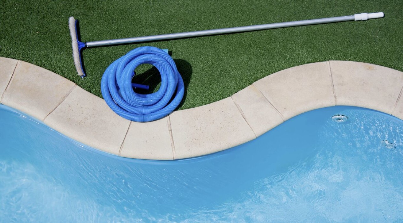 Weekly Pool Cleaning Service in Prescott, AZ